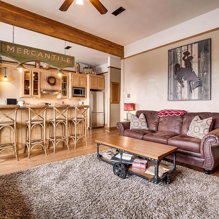 Vintage Downtown Laramie Apartment With Deck! Exterior foto